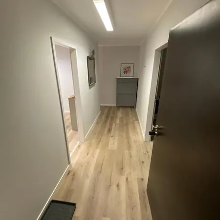 Mit Garagenparkplatz An U-bahnstation Appartement