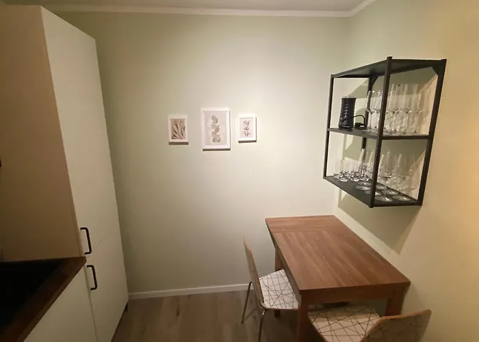 Apartman Mit Garagenparkplatz An U-bahnstation