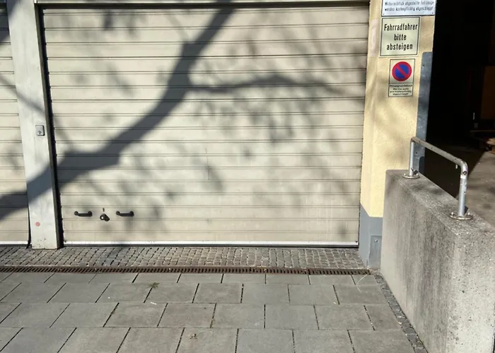 Mit Garagenparkplatz An U-bahnstation Apartman München