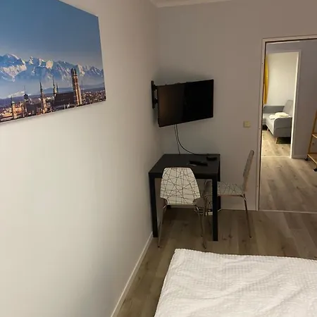 Mit Garagenparkplatz An U-bahnstation Apartment Munich