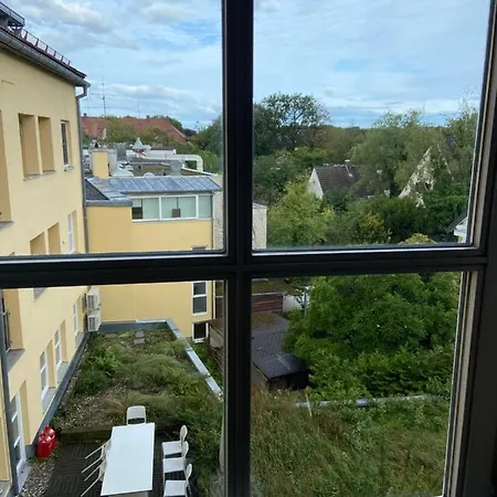 Mit Garagenparkplatz An U-bahnstation Apartman München