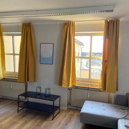 Apartment Mit Garagenparkplatz An U-bahnstation Munich