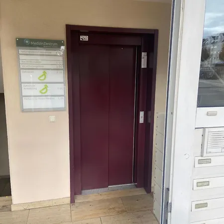 Lejlighed Mit Garagenparkplatz An U-bahnstation
