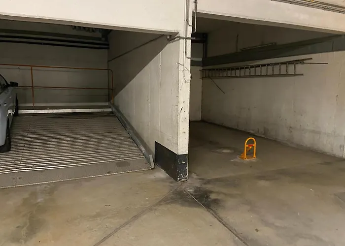 Apartament Mit Garagenparkplatz An U-bahnstation